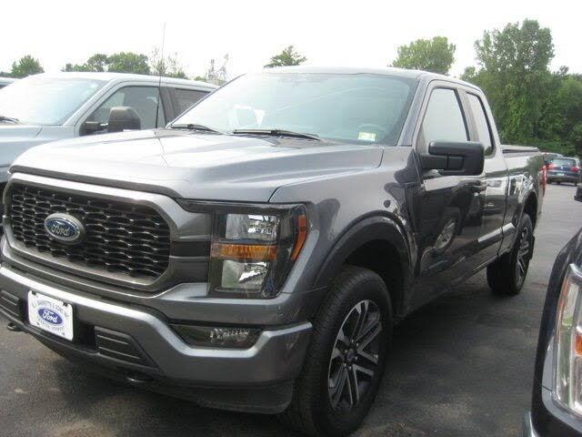 2023 Ford F-150 - $40,995