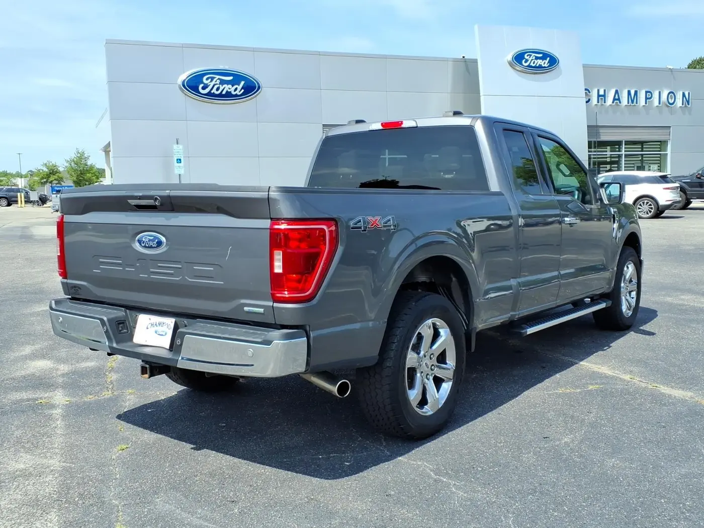 2022 Ford F-150 - $23,209