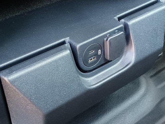 2023 Ford F-150 - $33,500