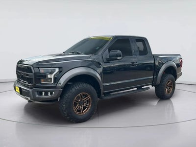 2018 Ford F-150 4X4 Raptor 4DR Supercab 5.5 FT. SB