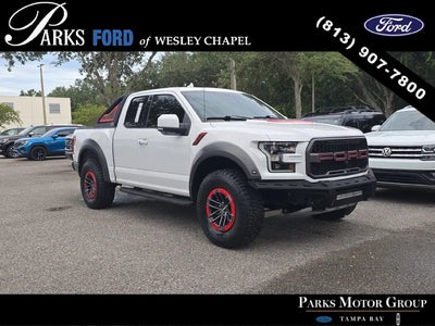 2019 Ford F-150 4X4 Raptor 4DR Supercab 5.5 FT. SB