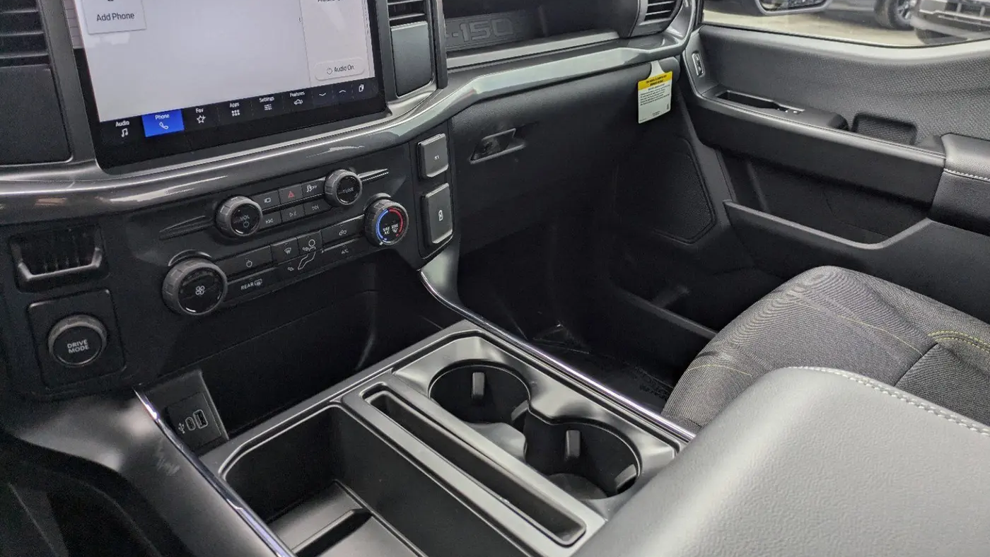 2025 Ford F-150 STX