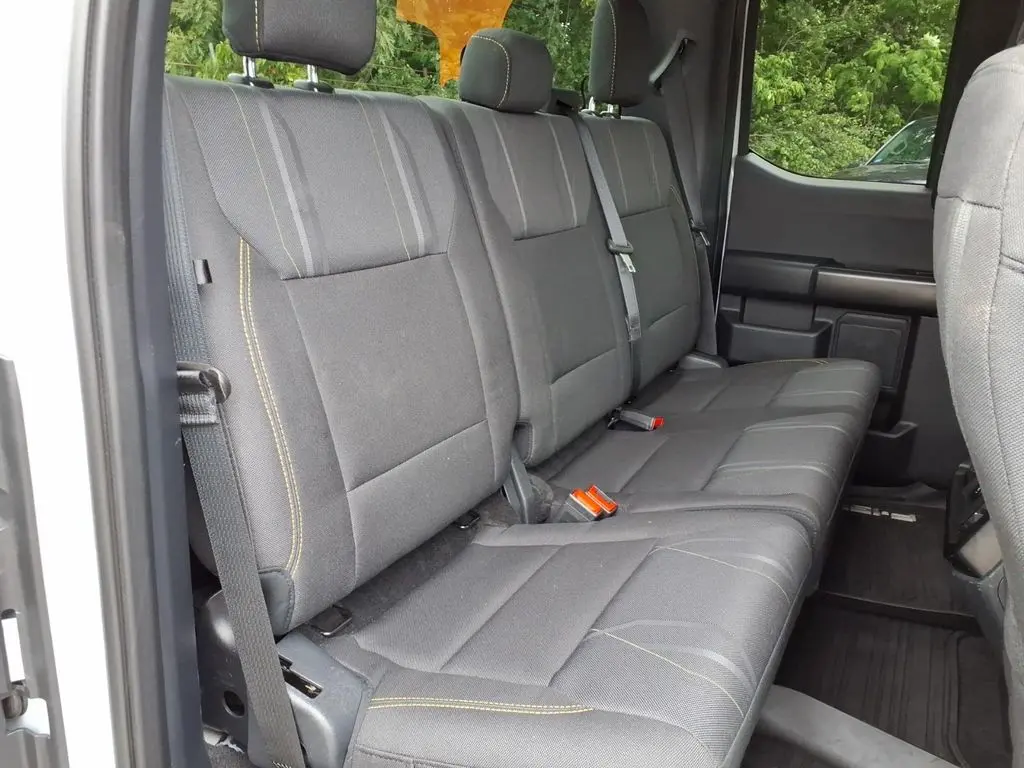 2025 Ford F-150 - $40,402