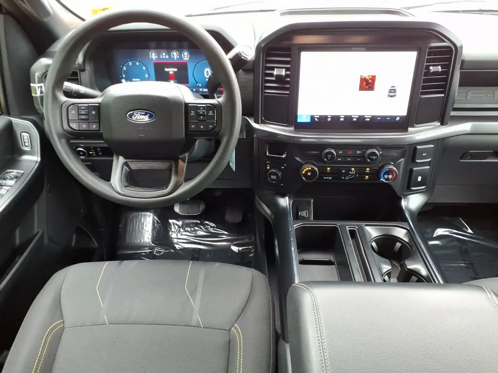 2025 Ford F-150 - $40,402