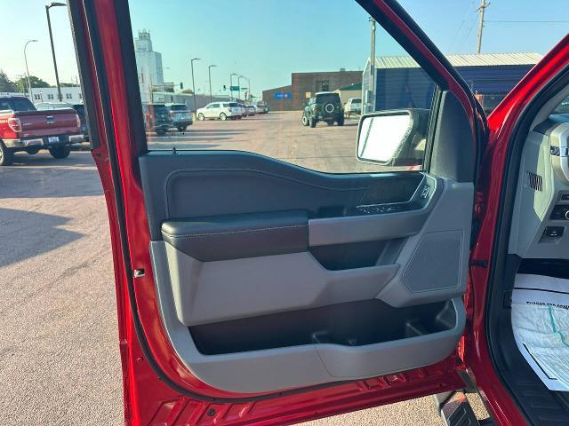 2022 Ford F-150 - $41,900