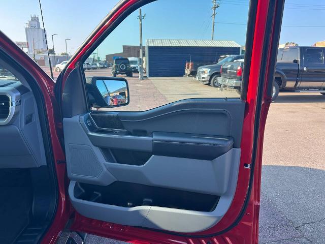 2022 Ford F-150 - $41,900