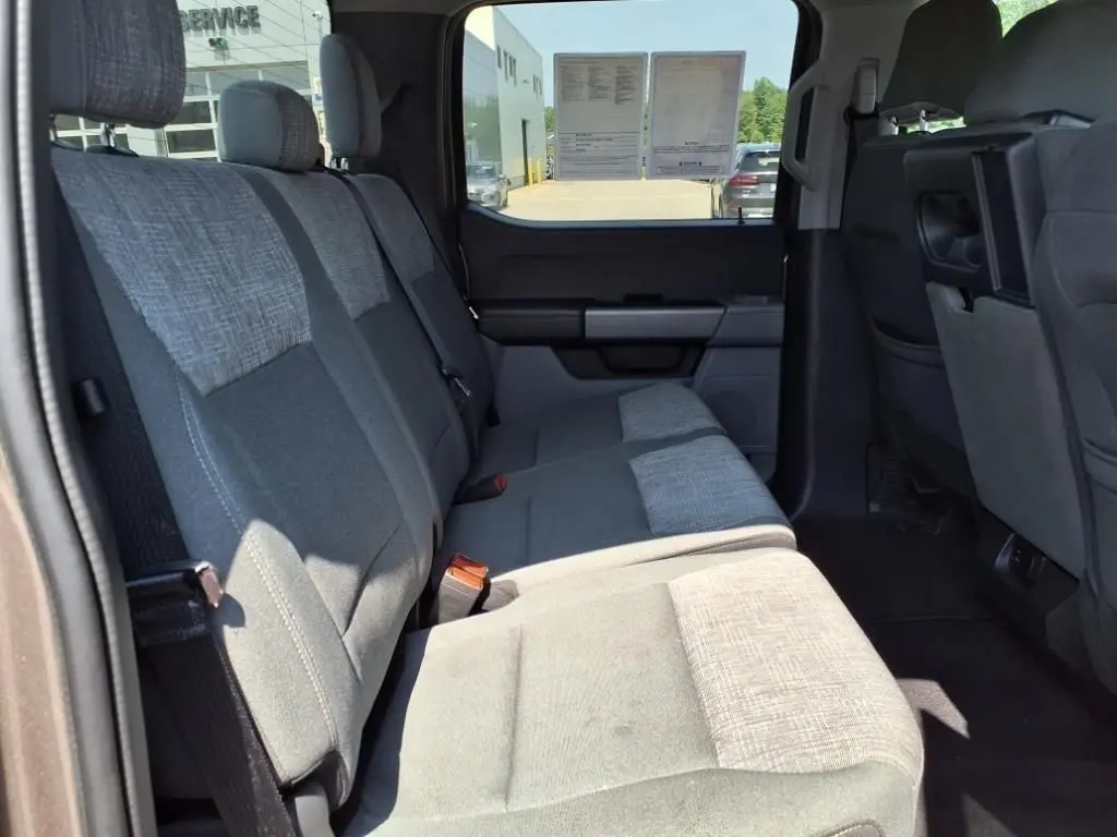 2023 Ford F-150 - $35,900