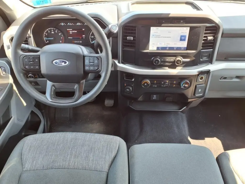 2023 Ford F-150 - $35,900