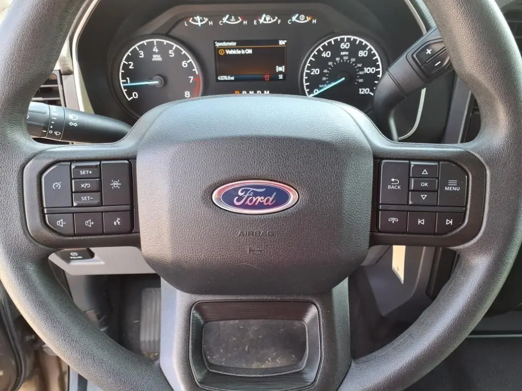 2023 Ford F-150 - $35,900