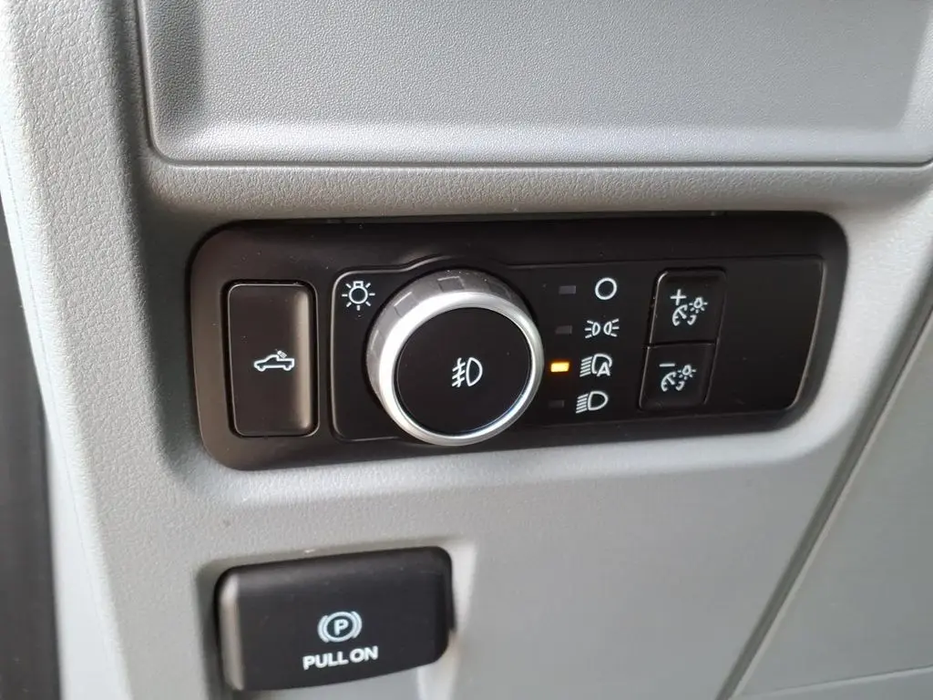 2023 Ford F-150 - $35,900