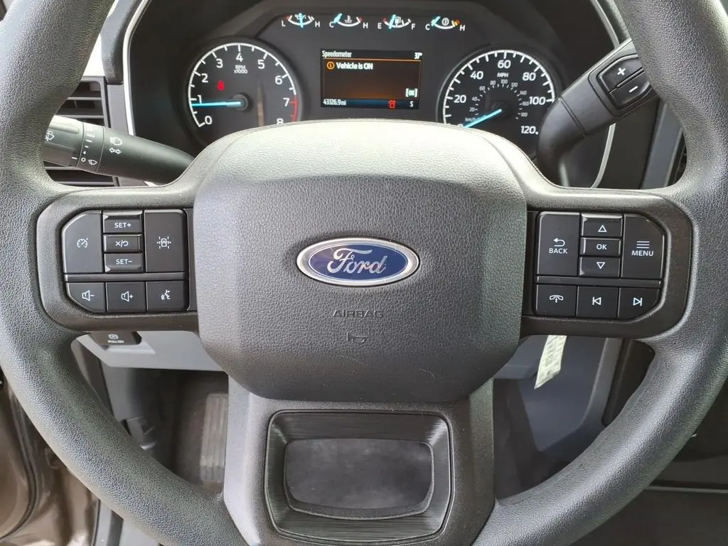 2023 Ford F-150 - $35,900