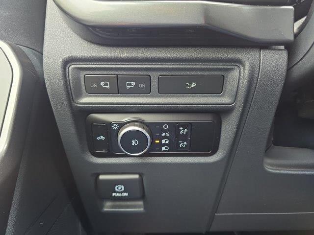 2023 Ford F-150 - $42,990