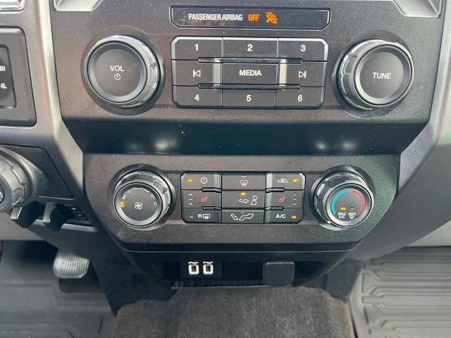 2020 Ford F-150 - $31,900