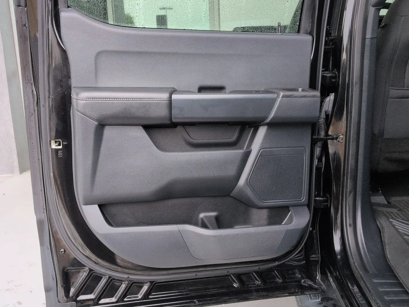 2023 Ford F-150 - $38,995