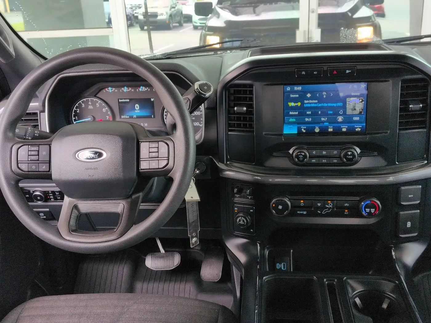2023 Ford F-150 - $38,995