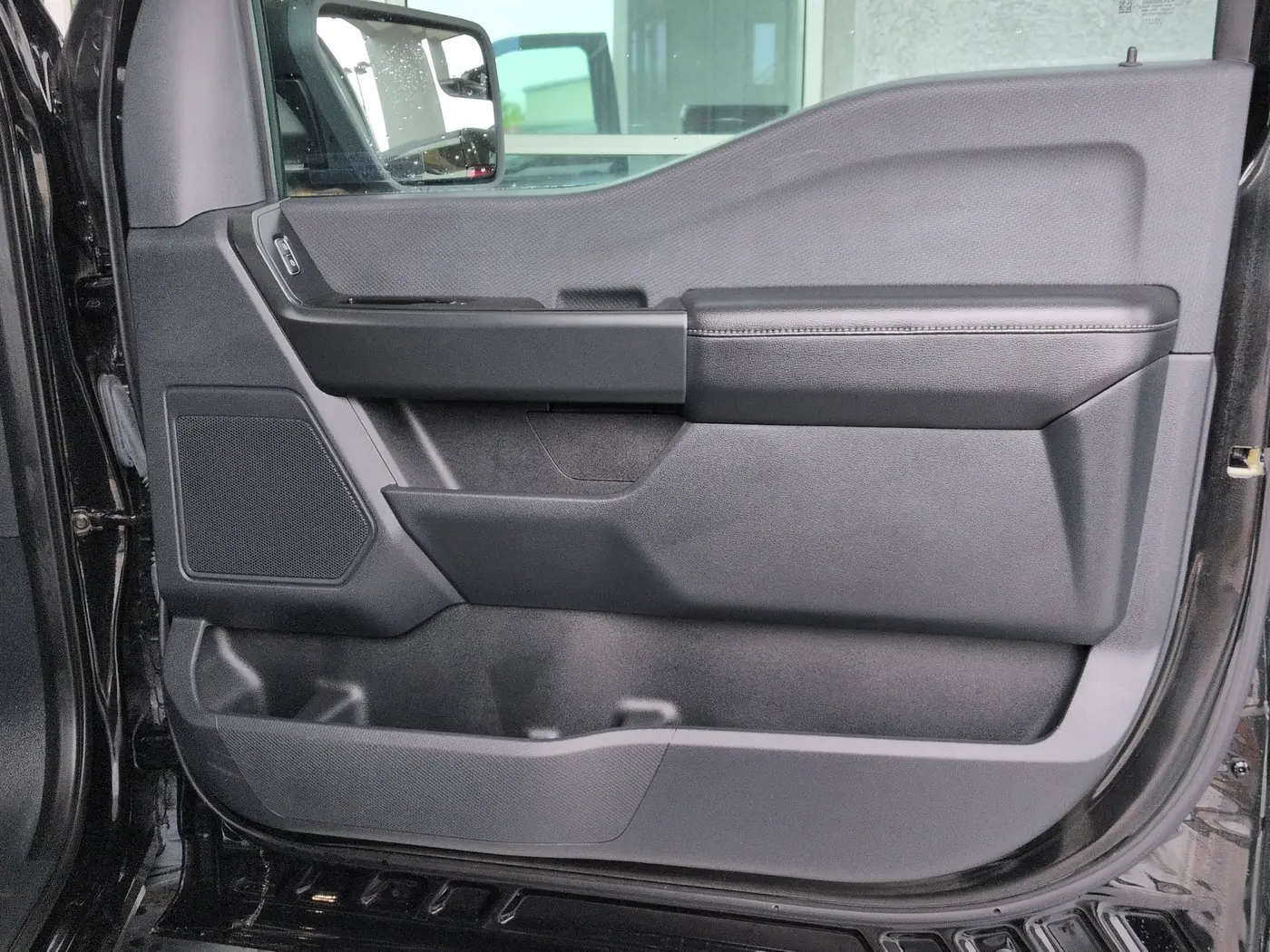 2023 Ford F-150 - $38,995