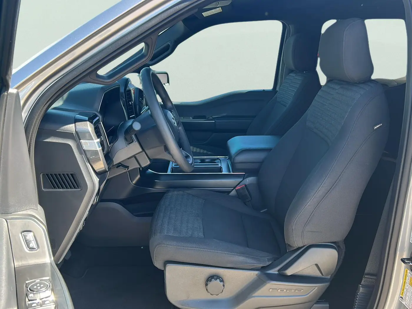 2023 Ford F-150 - $41,225