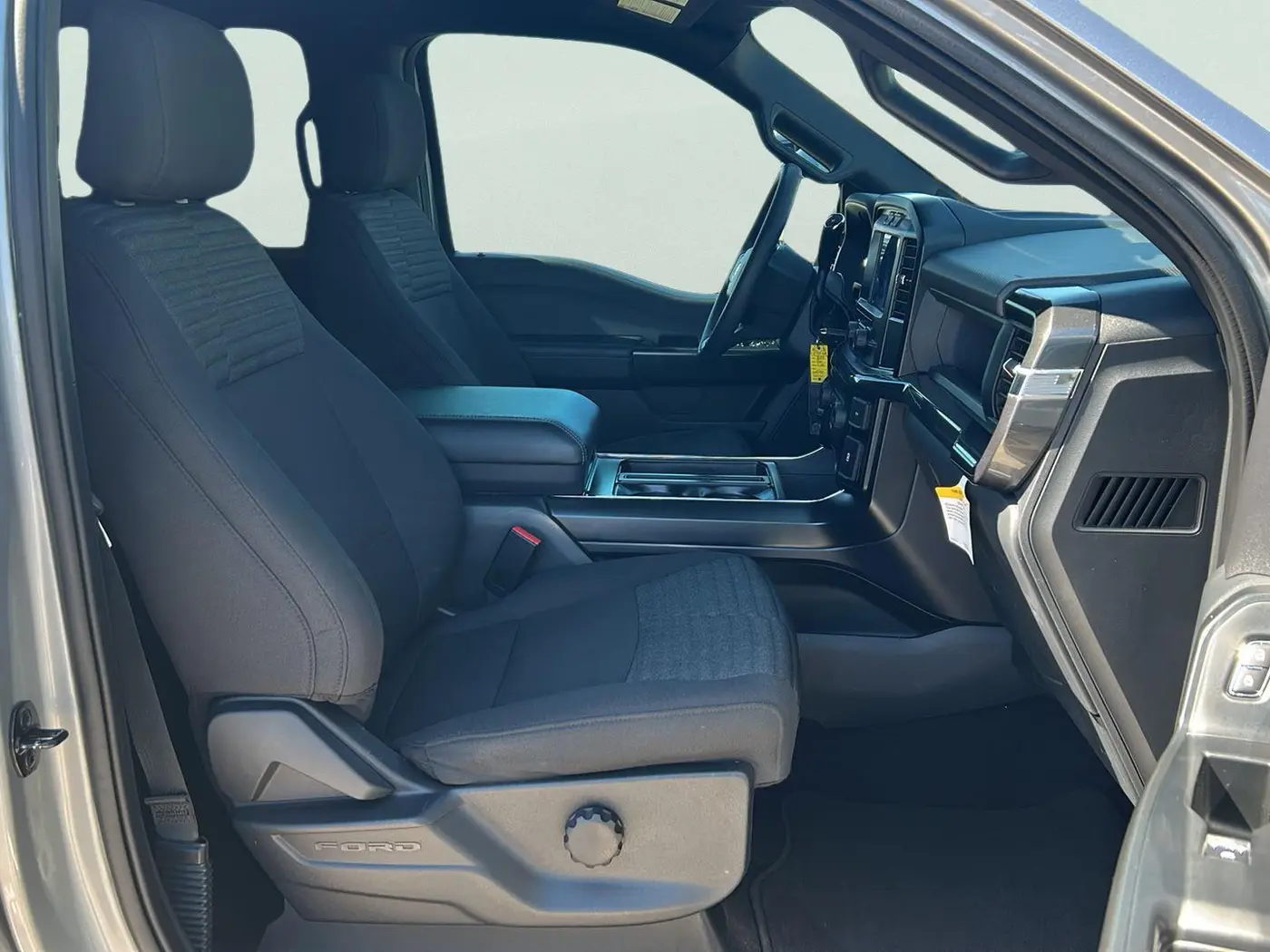 2023 Ford F-150 - $41,225