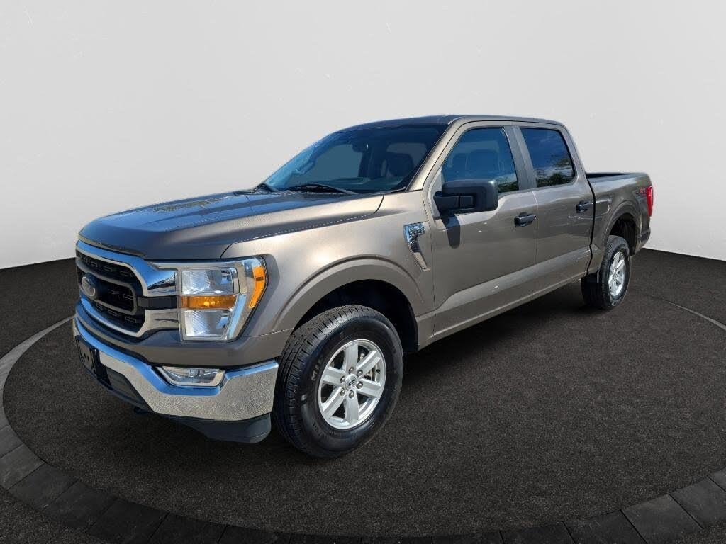 2022 Ford F-150 - $37,995