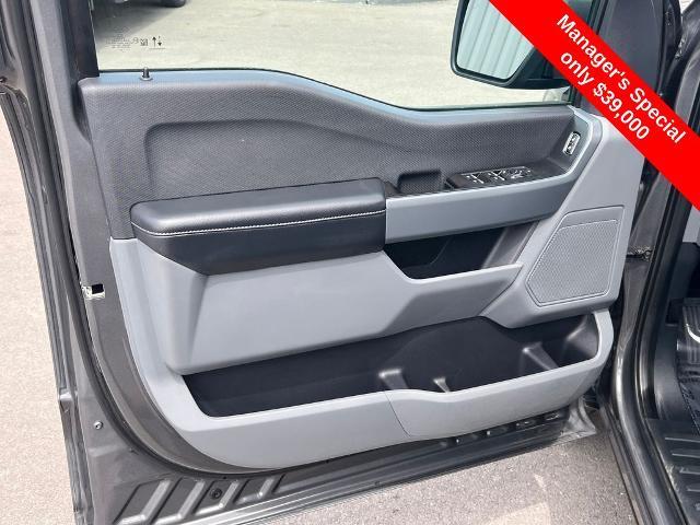 2023 Ford F-150 - $38,900