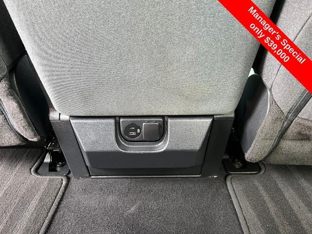 2023 Ford F-150 - $38,900