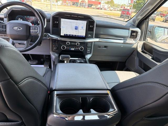 2022 Ford F-150 - $43,900
