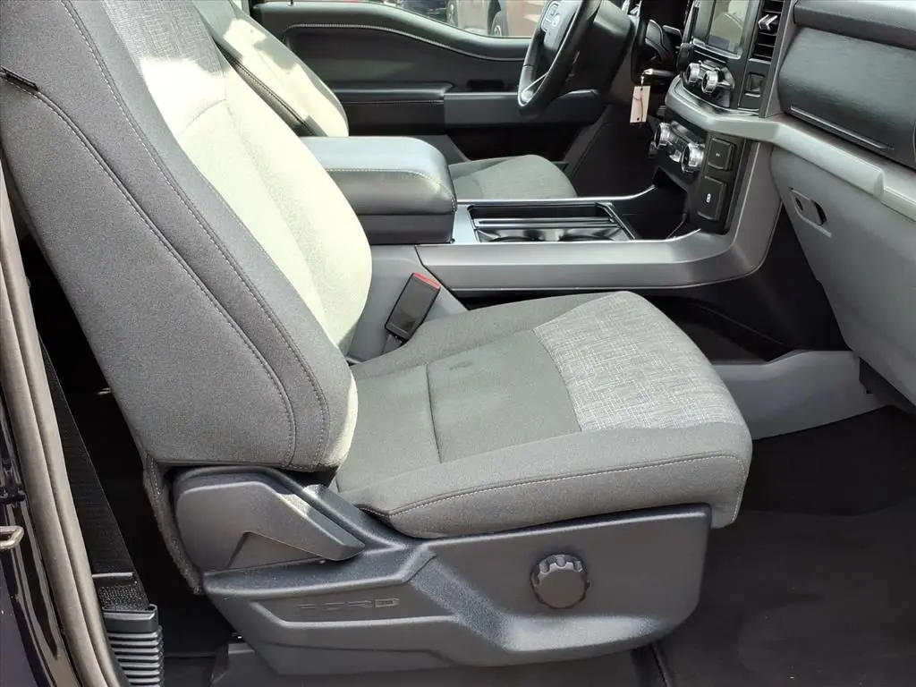 2023 Ford F-150 - $39,990