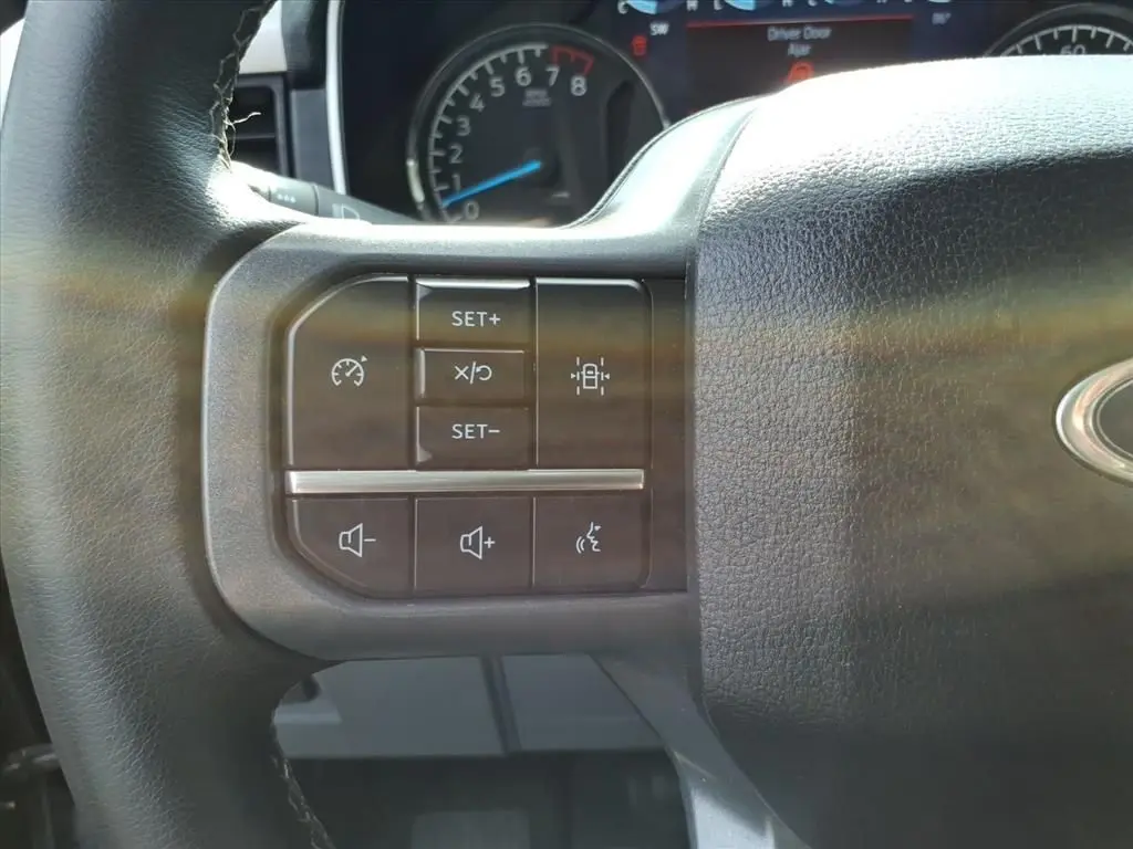 2023 Ford F-150 - $39,990