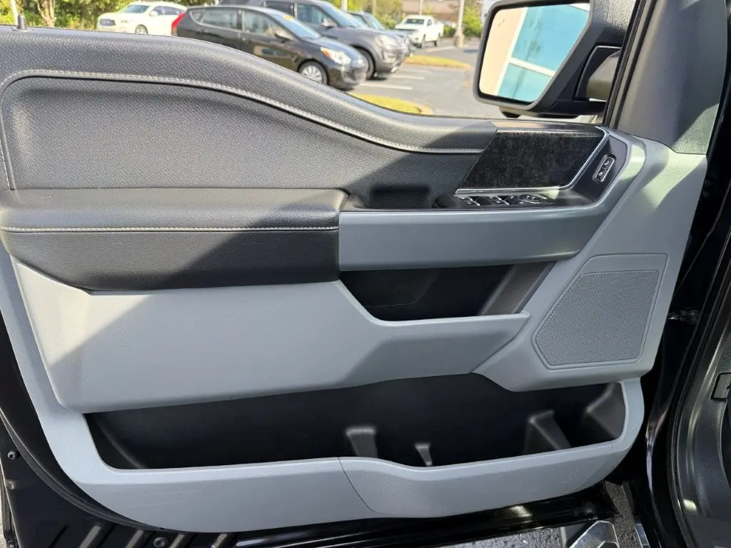 2023 Ford F-150 - $34,998