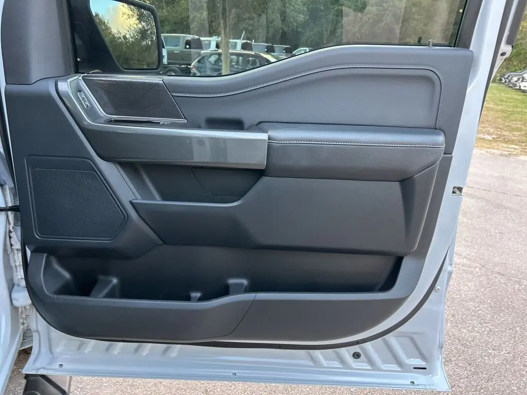 2022 Ford F-150 - $26,997