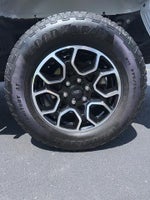 2023 F-150 Thumbnail 25