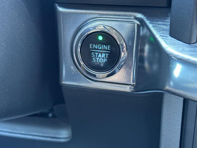 2021 Ford F-150 - $33,900
