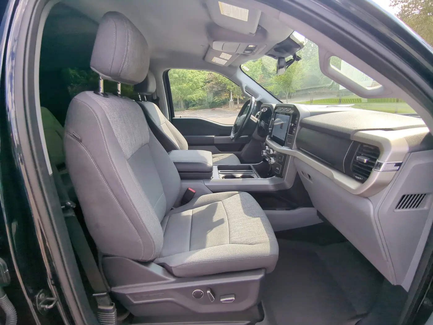 2021 Ford F-150 - $28,275