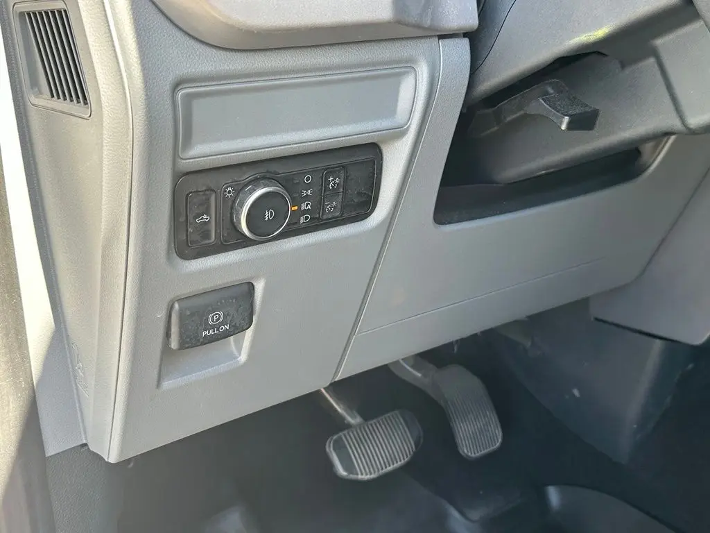 2023 Ford F-150 - $30,000