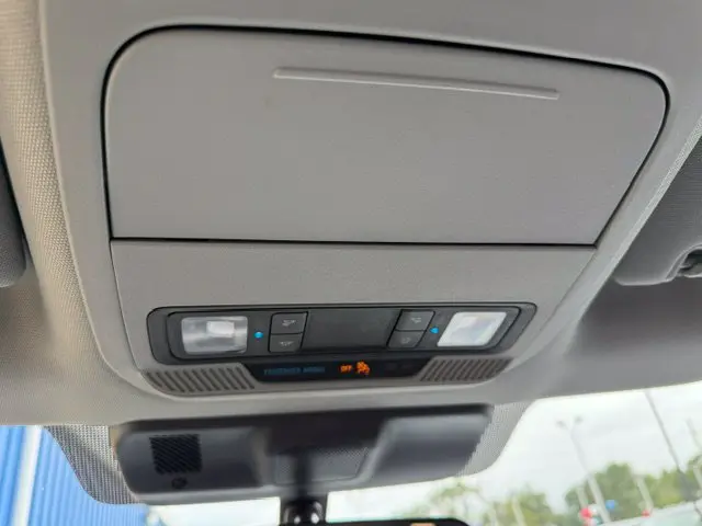 2023 Ford F-150 - $37,977