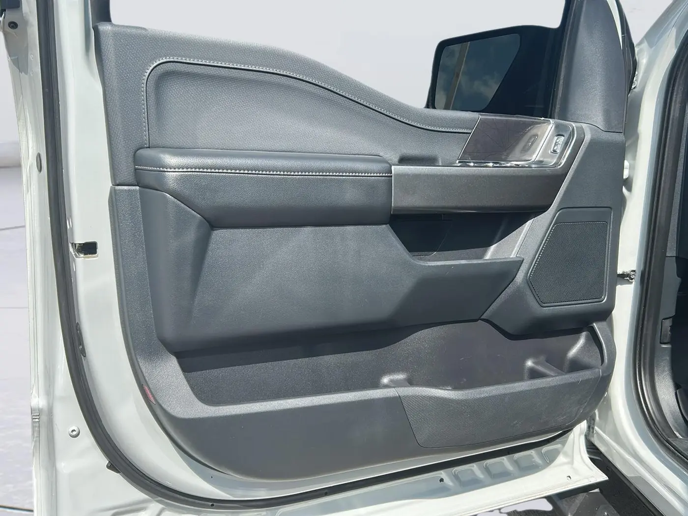 2023 Ford F-150 - $42,725