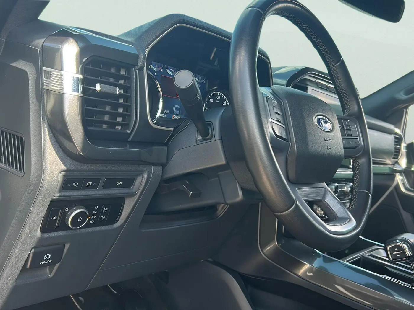 2023 Ford F-150 - $42,725