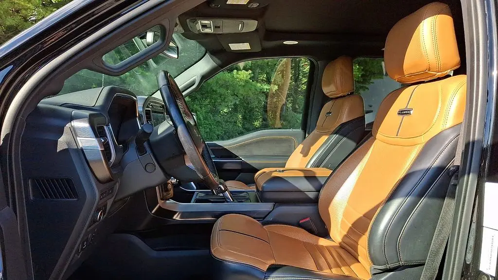 2022 Ford F-150 Platinum