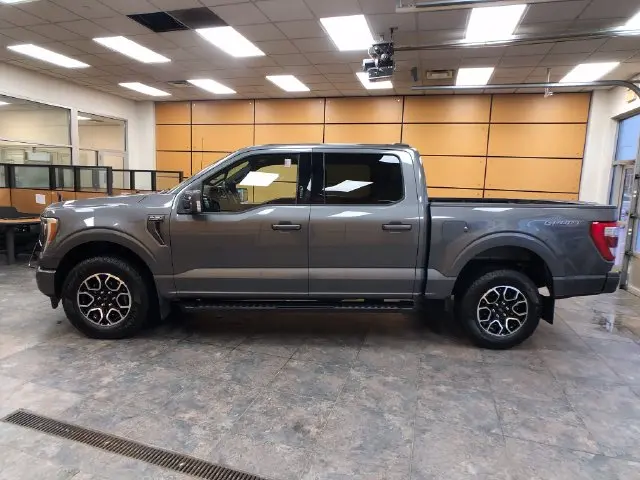 2022 Ford F-150 - $41,302