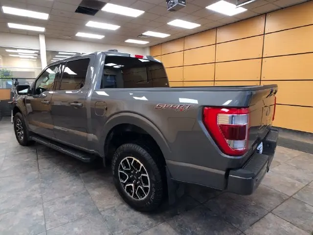 2022 Ford F-150 - $41,302