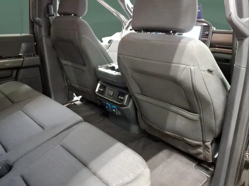 2023 Ford F-150 - $40,995