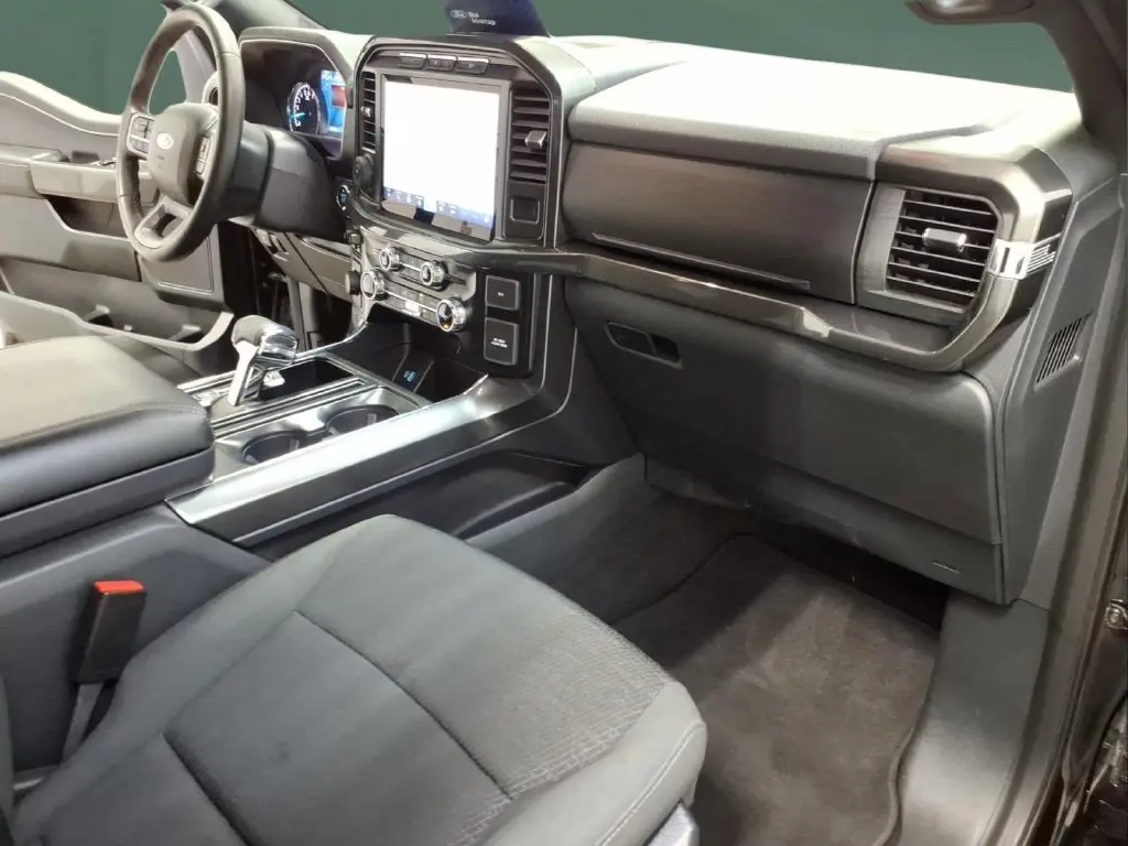 2023 Ford F-150 - $40,995