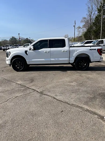 2023 Ford F-150 - $49,911