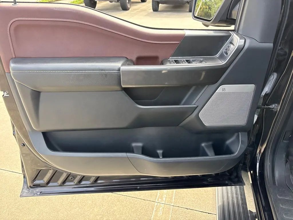 2023 Ford F-150 - $43,300