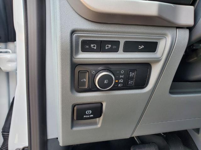 2023 Ford F-150 - $46,702