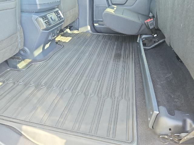 2023 Ford F-150 - $42,995