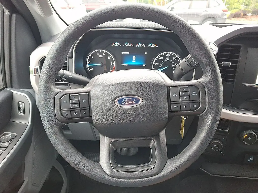 2023 Ford F-150 - $41,995