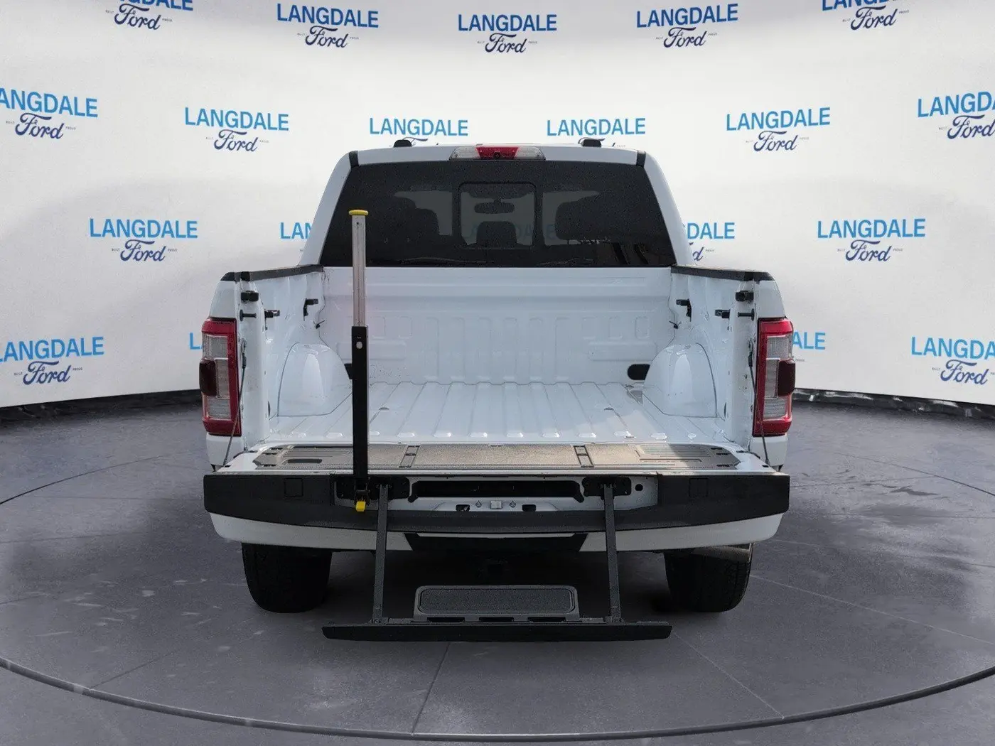 2022 Ford F-150 - $43,841