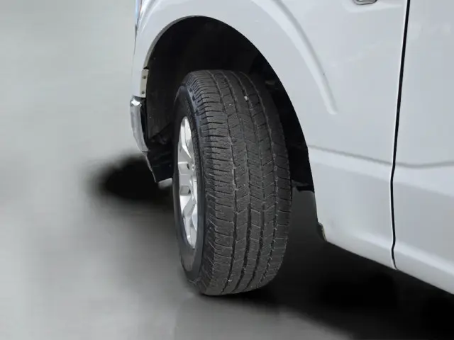 2023 Ford F-150 - $33,814