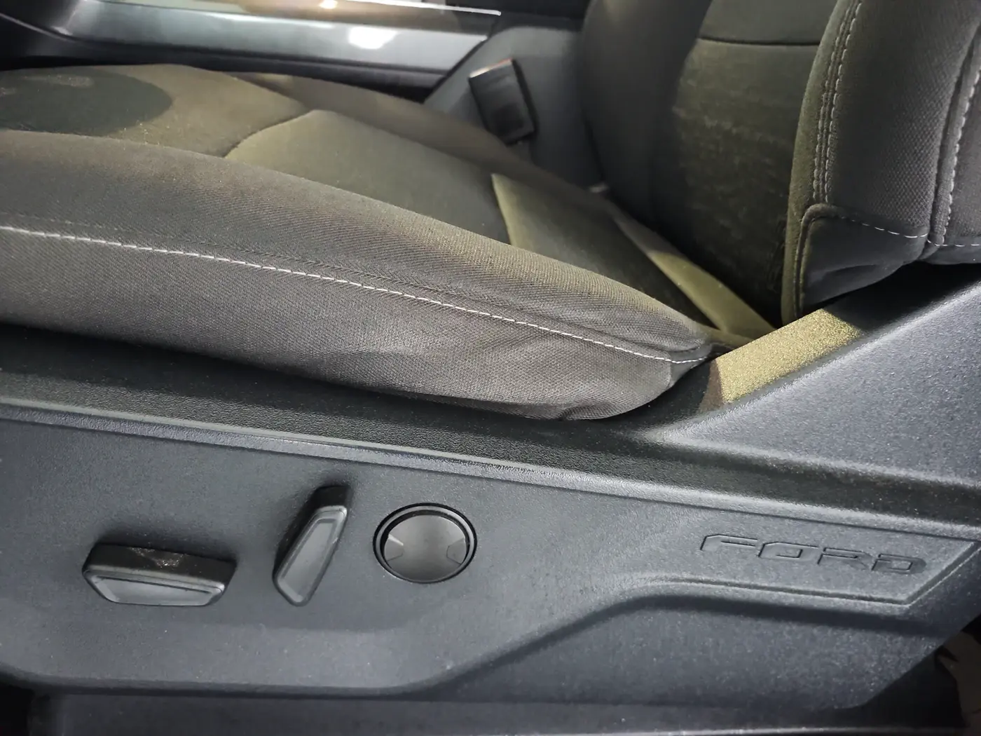 2023 Ford F-150 - $40,990